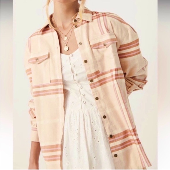 Spell Tops - NWT Spell Basecamp Flannel in Musk size small